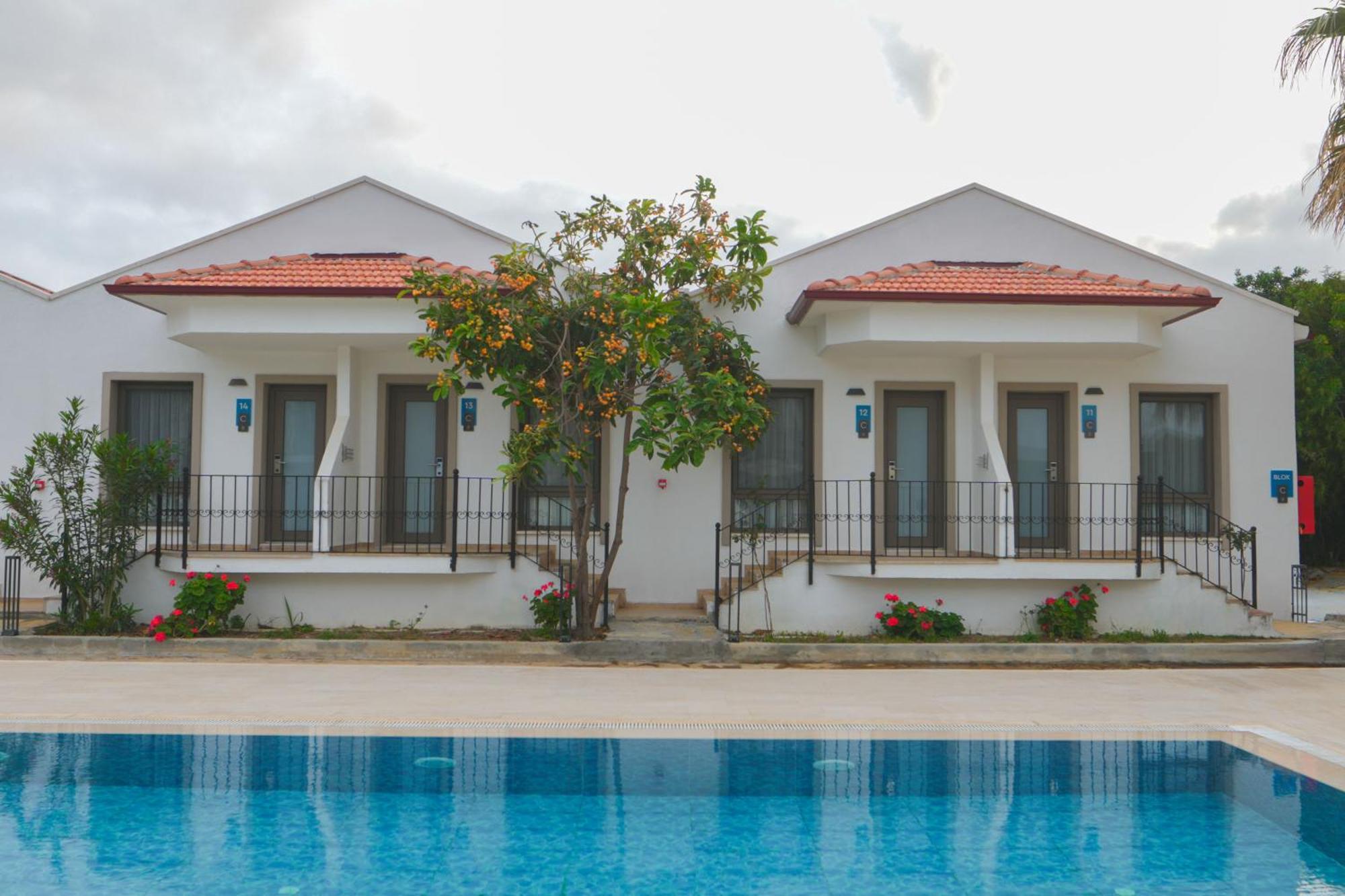 Feri Surf Club Hotel Datça Ngoại thất bức ảnh