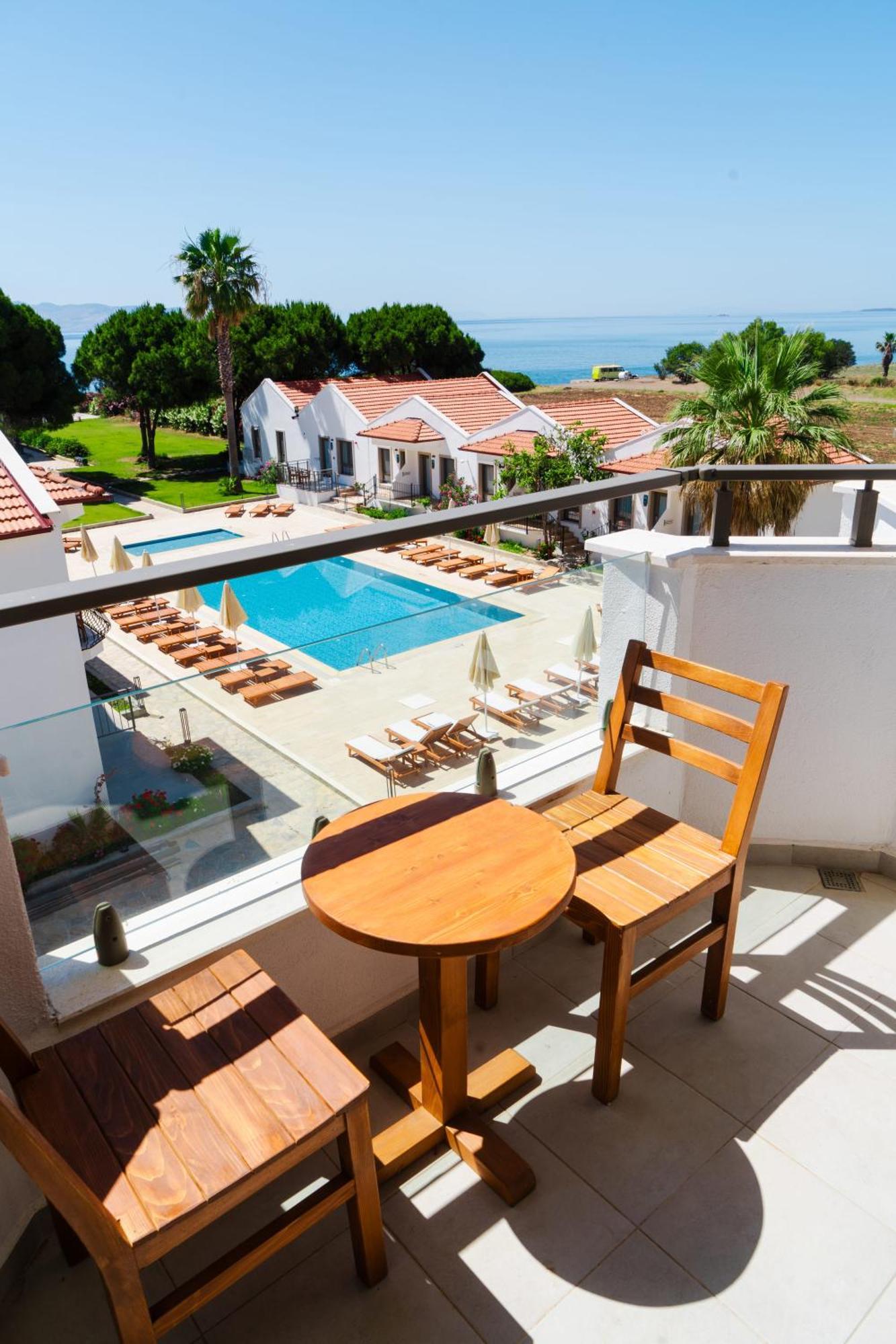 Feri Surf Club Hotel Datça Ngoại thất bức ảnh