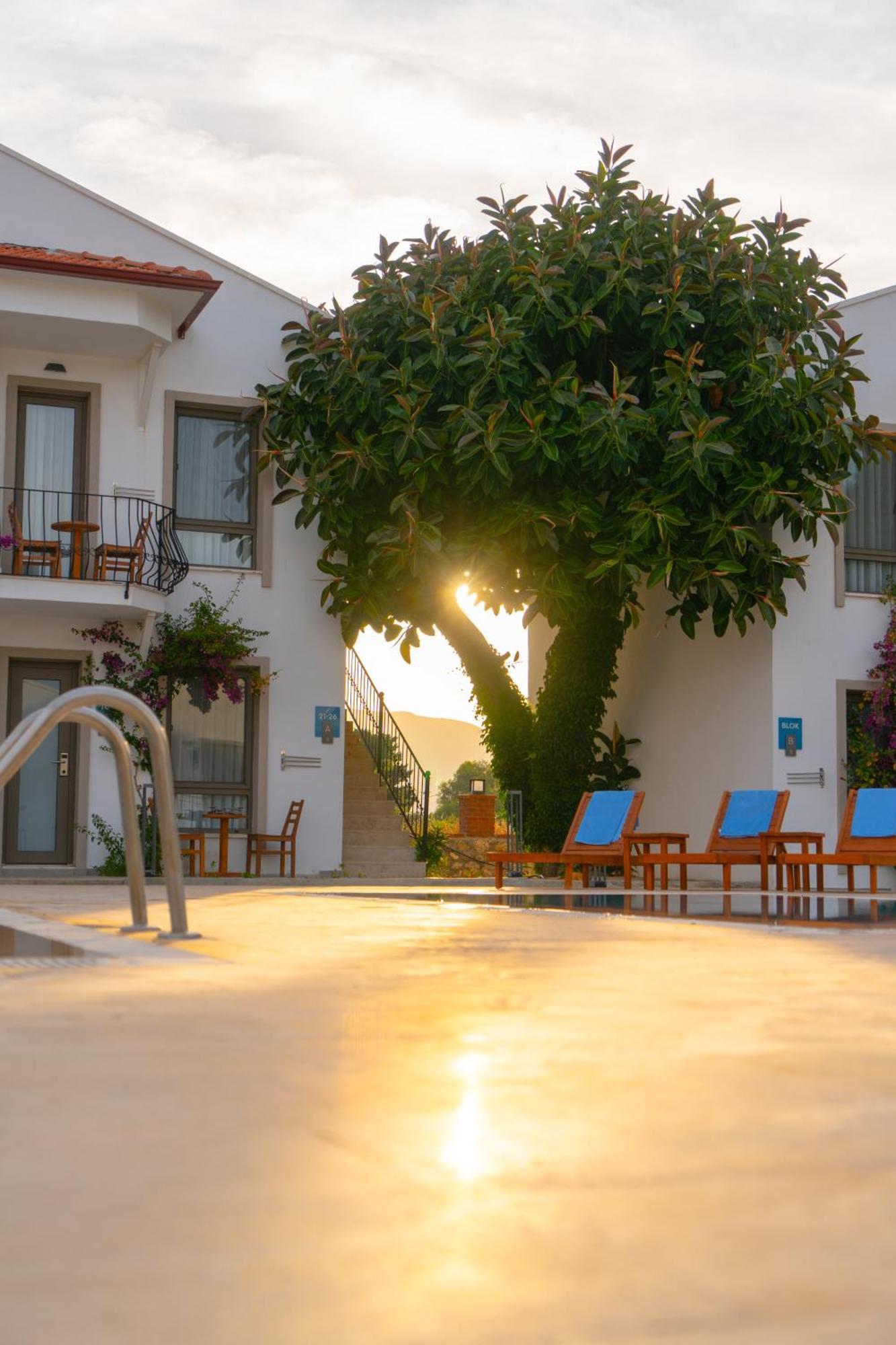 Feri Surf Club Hotel Datça Ngoại thất bức ảnh